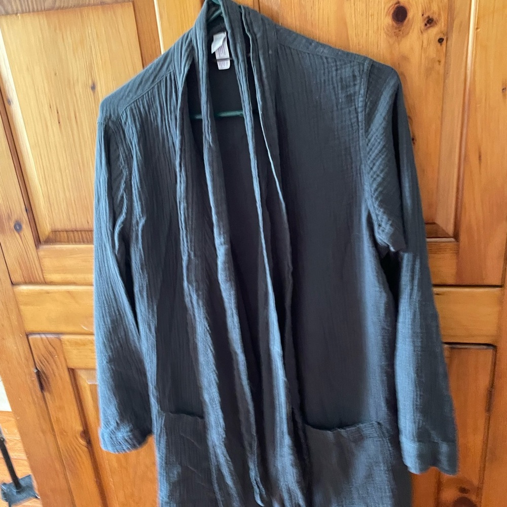 Grey cotton robe